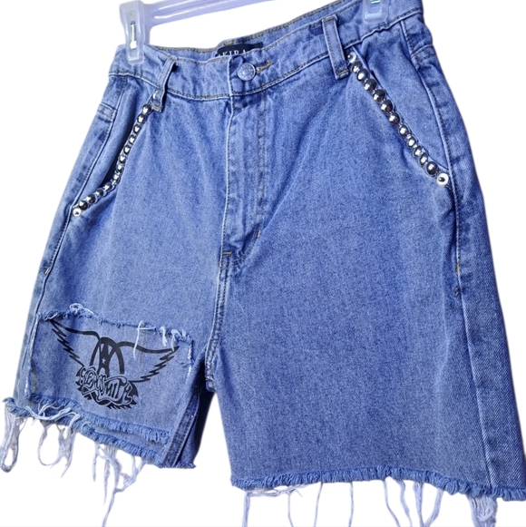 AKIRA Pants - Akira SHORTS